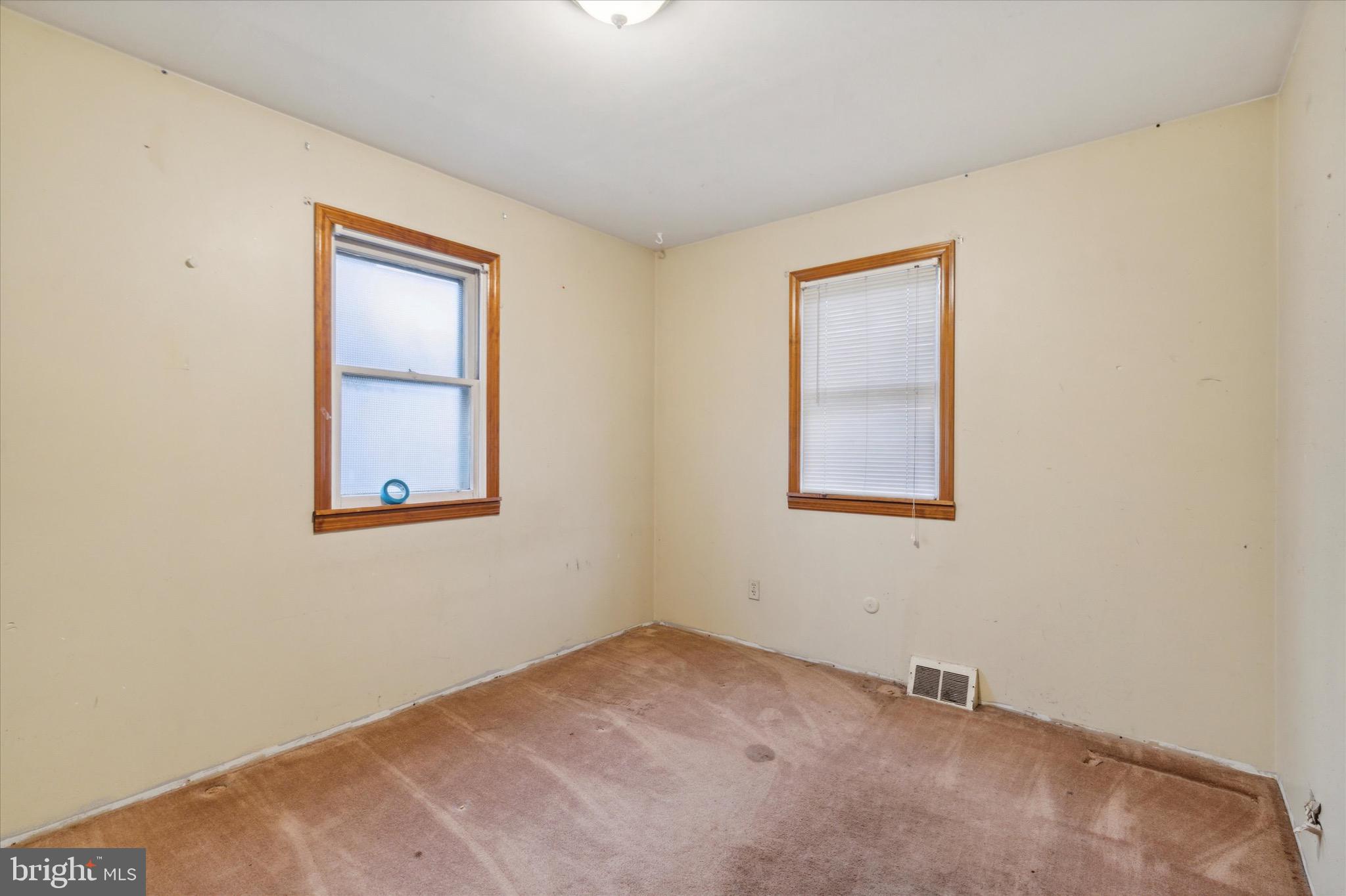 2183 Dunks Ferry Road Bensalem, PA 19020 - Photo 10 of 21 Gallery Image 10