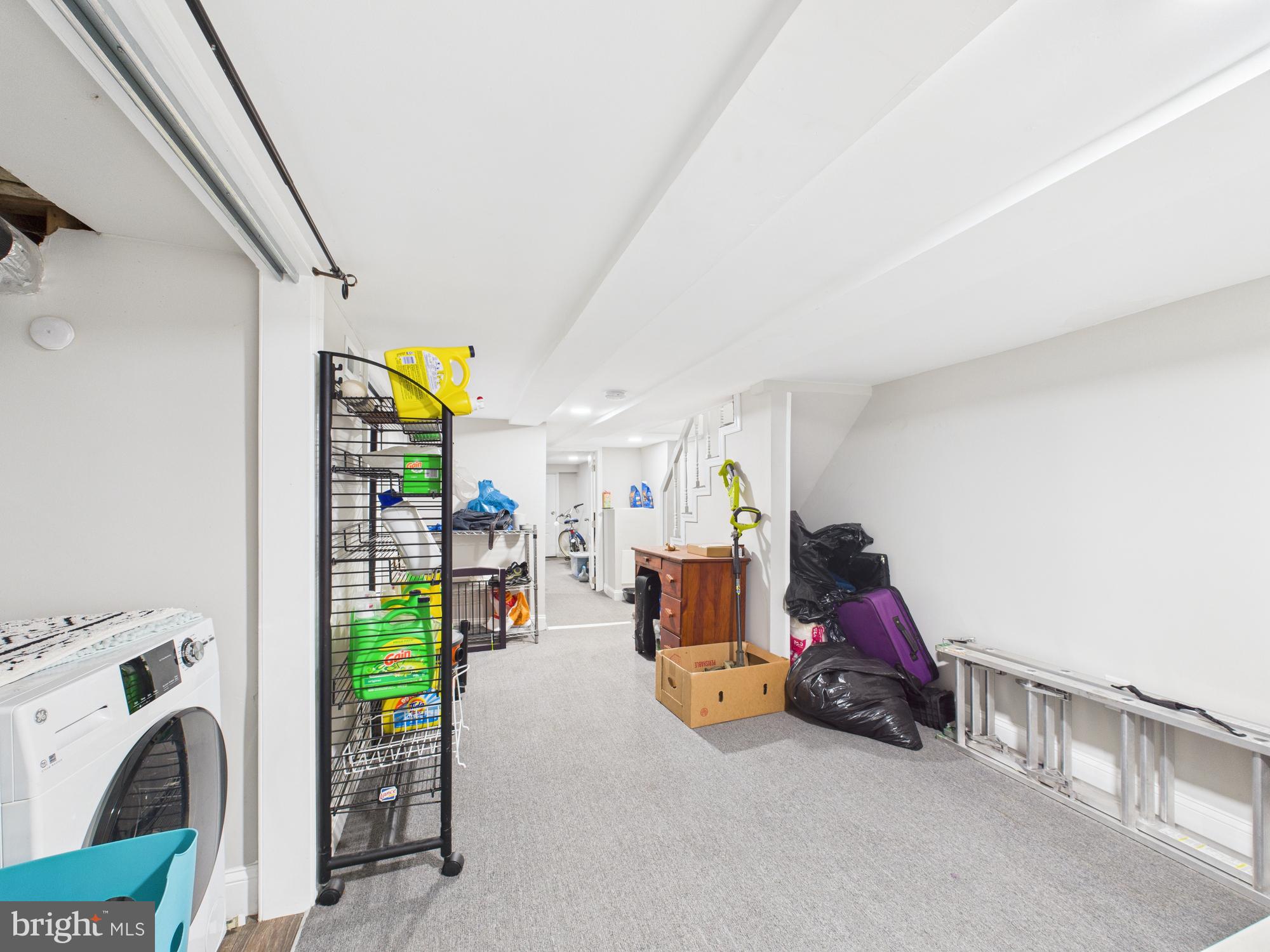 1526 North Patterson Park Avenue Baltimore, MD 21213 - Photo 26 of 31 a view of a room with toys