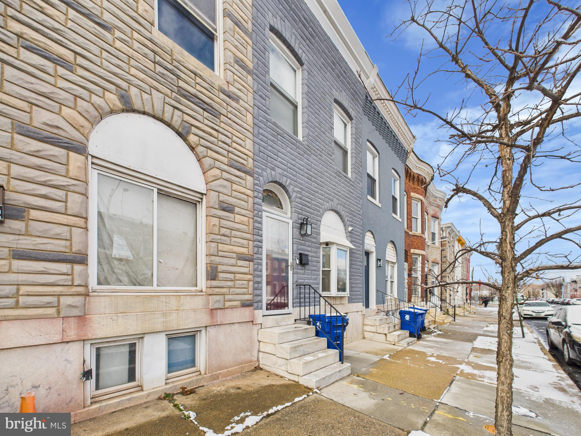 1526 North Patterson Park Avenue Baltimore, MD 21213 - Photo 29 of 31 a view of a building with a outdoor space