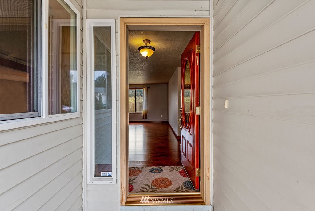 172 Decatur Drive Kelso, WA 98626 - Photo 4 of 30 Gallery Image 4