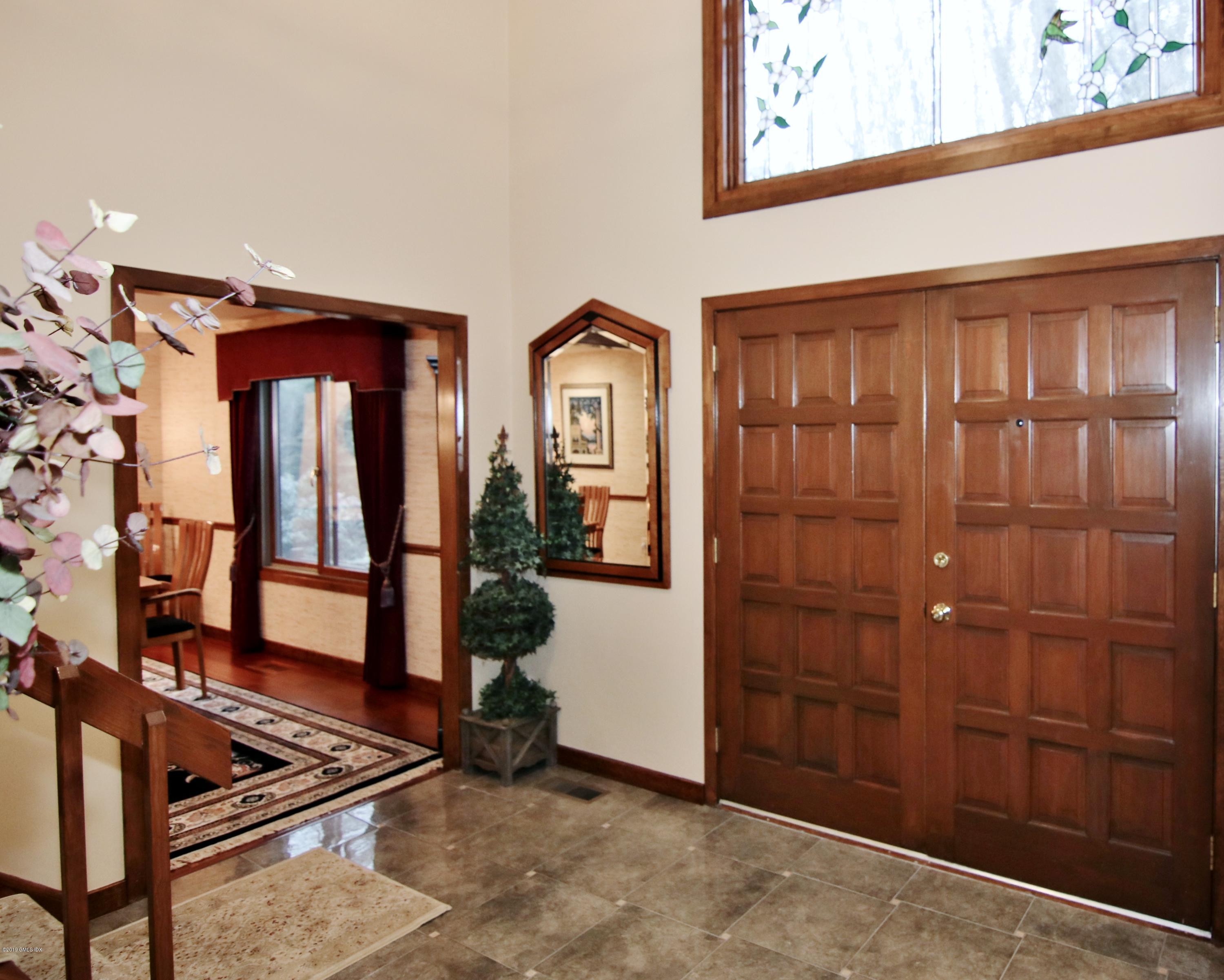 737 Rock Rimmon Road Stamford, CT 06903 - Photo 7 of 38