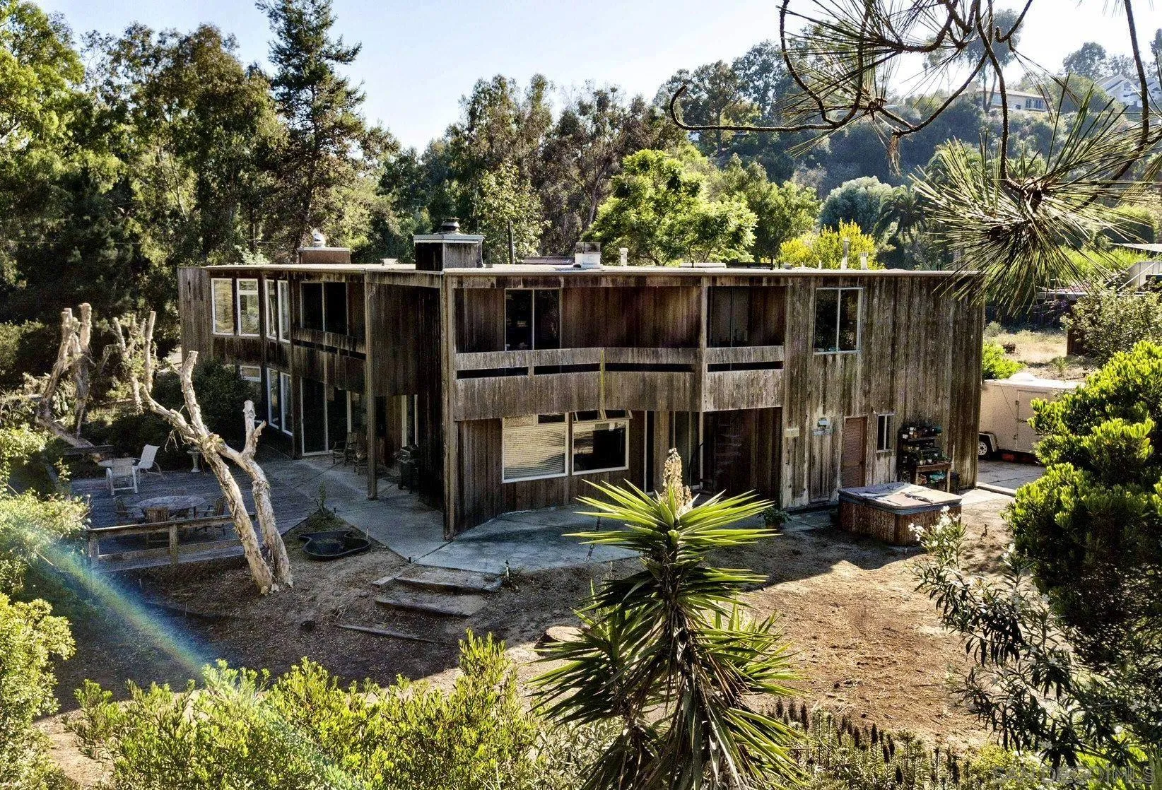 4954 Sun Valley Road Del Mar, CA 92014 - Photo 30 of 32 a view of a house with a yard