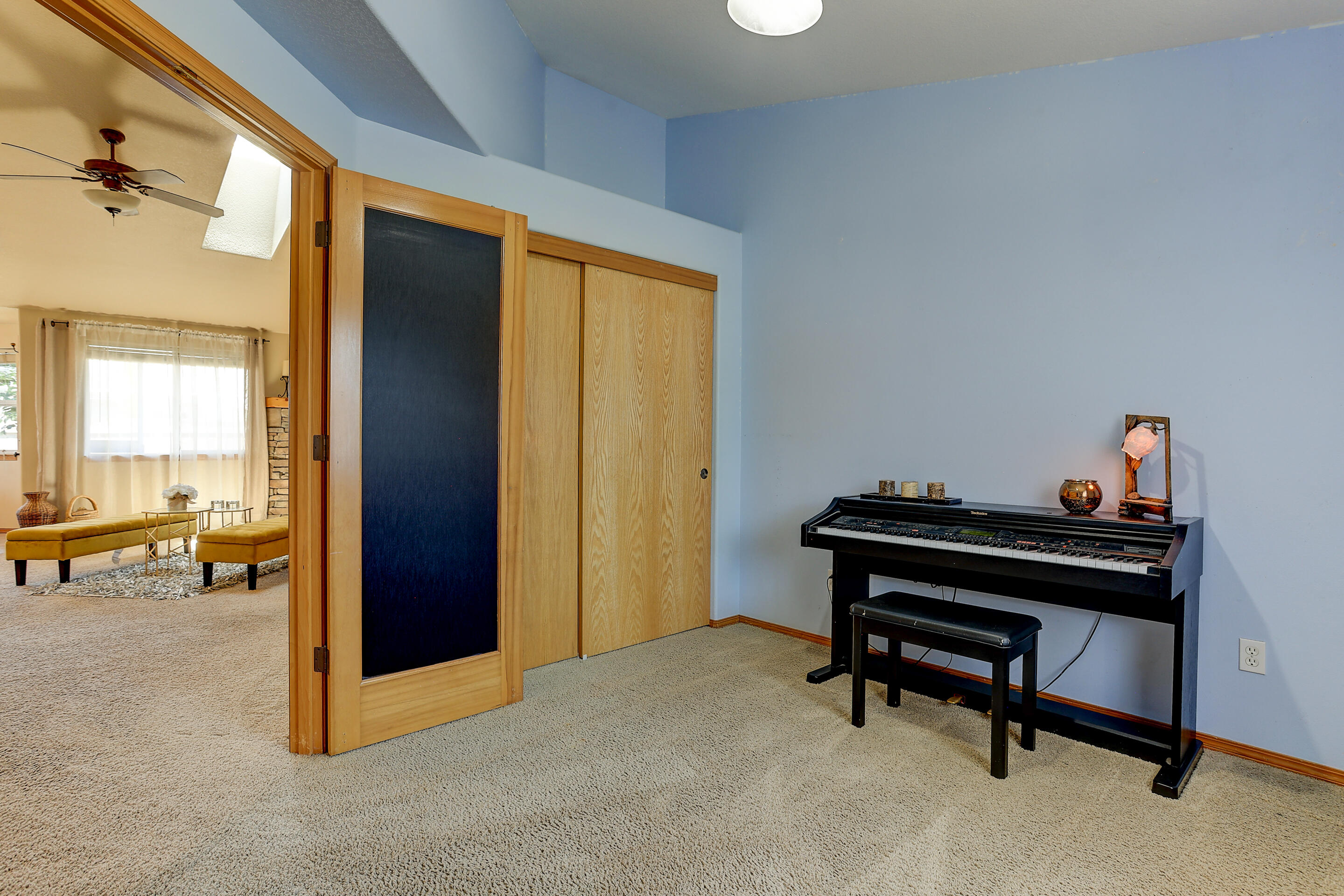 20581 Dylan Loop Bend, OR 97702 - Photo 19 of 26 Den/Office/4th Bedroom
