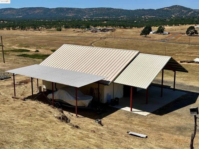 a view of under construction room