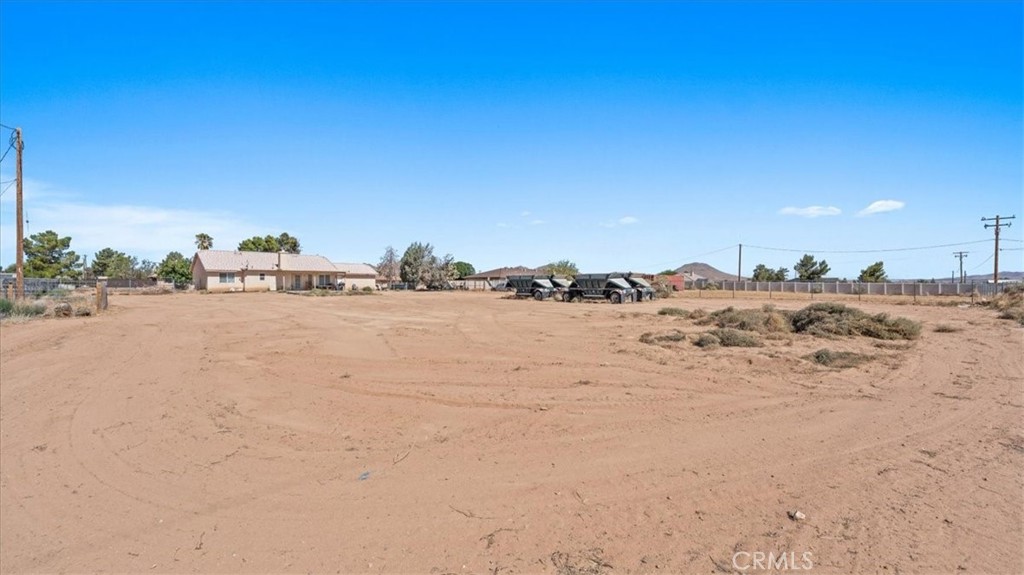 15535 Erie Road Apple Valley, CA 92307 - Photo 25 of 34
