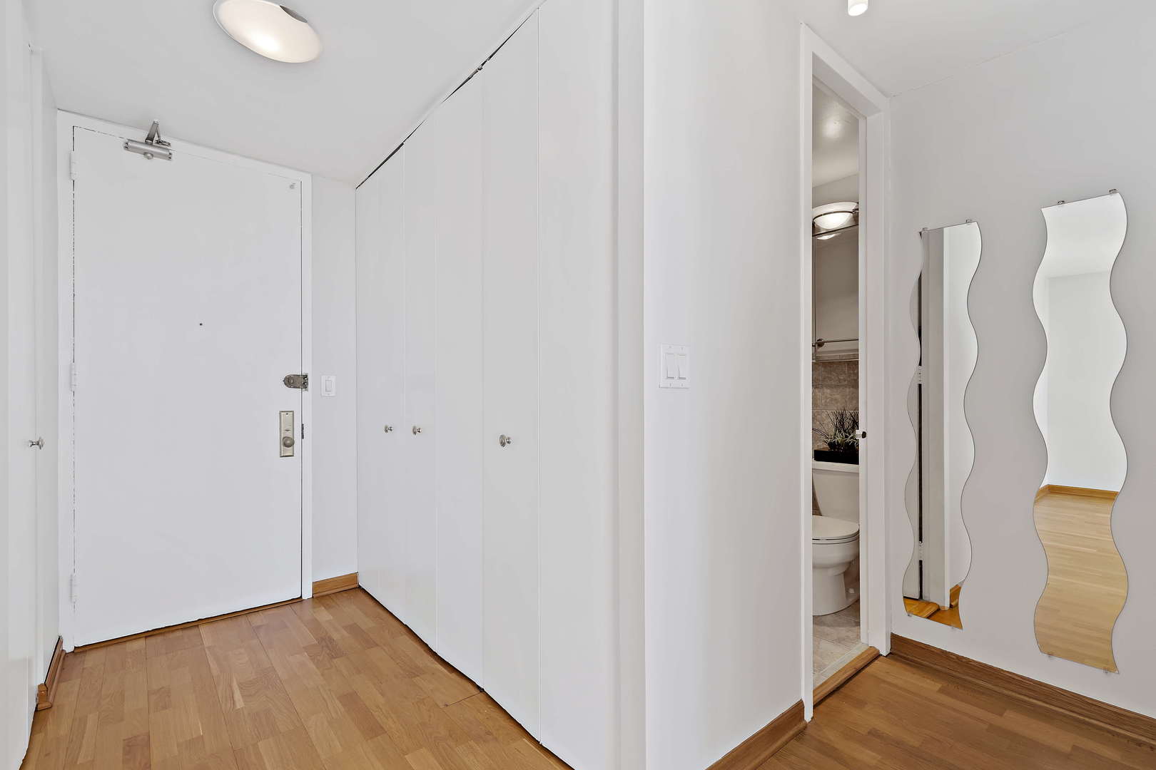 655 West Irving Park Road, Unit 4313 Chicago, IL 60613 - Photo 3 of 34 Gallery Image 3