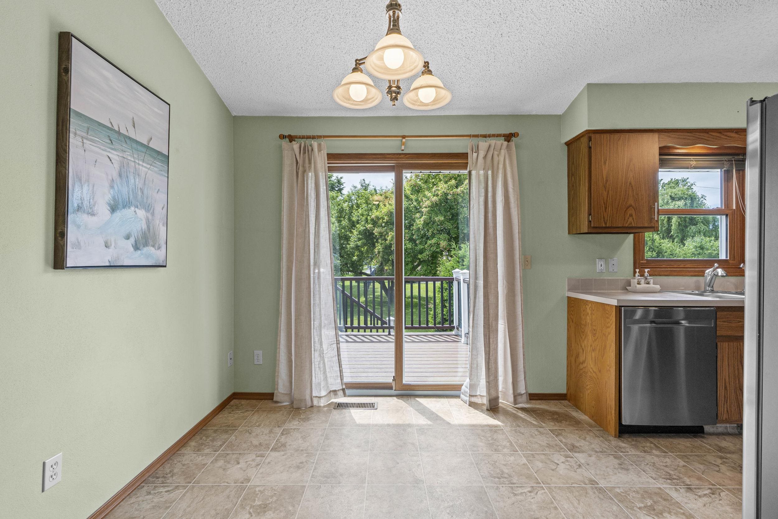 N469 Mayflower Road Appleton, WI 54914 - Photo 13 of 67