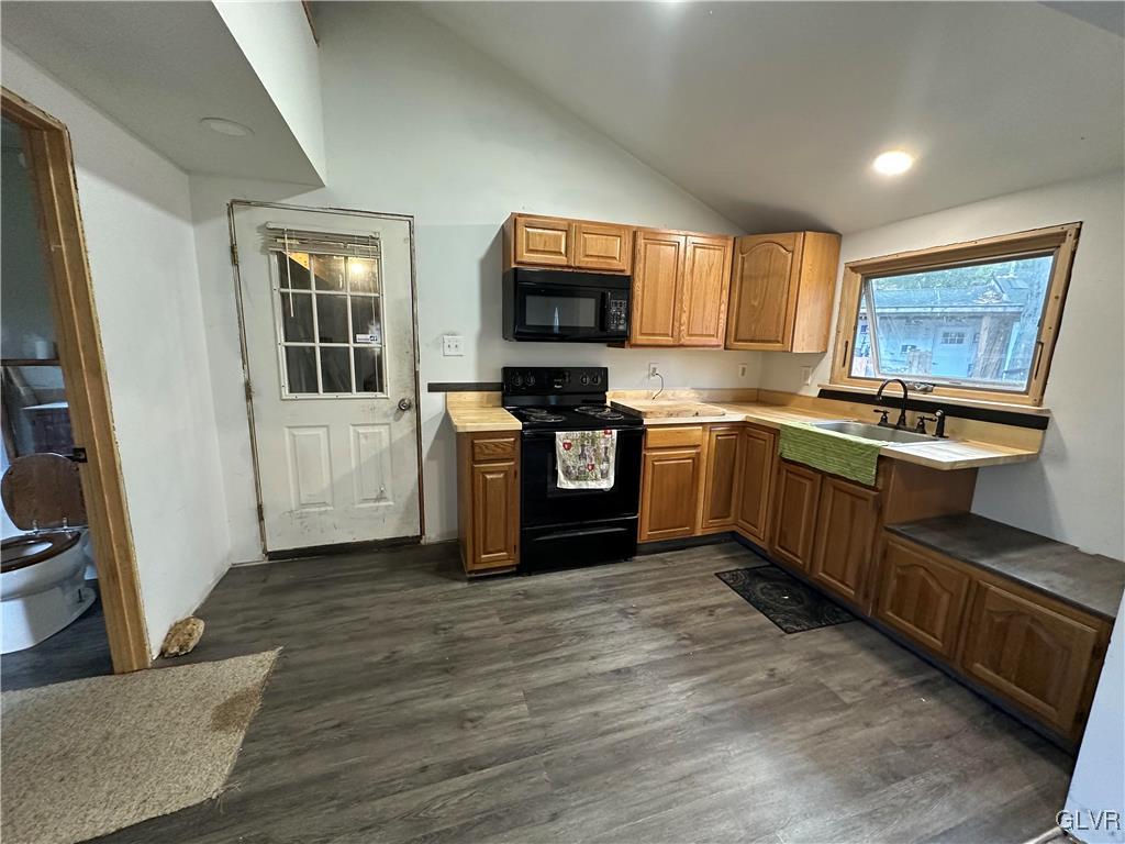 400 Pool Road, Unit 16 Northampton, PA 18067 - Photo 9 of 19 Gallery Image 9
