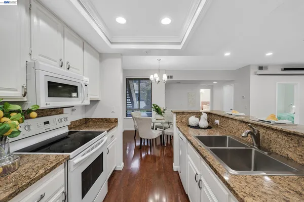$689,000 | 39921 Parada Street, Unit A, Newark, CA 94560