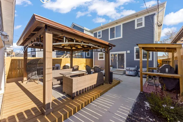 $479,000 | 1818 36th Avenue, Stone Park, IL 60165