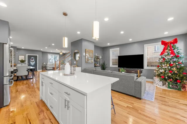 $479,000 | 1818 36th Avenue, Stone Park, IL 60165