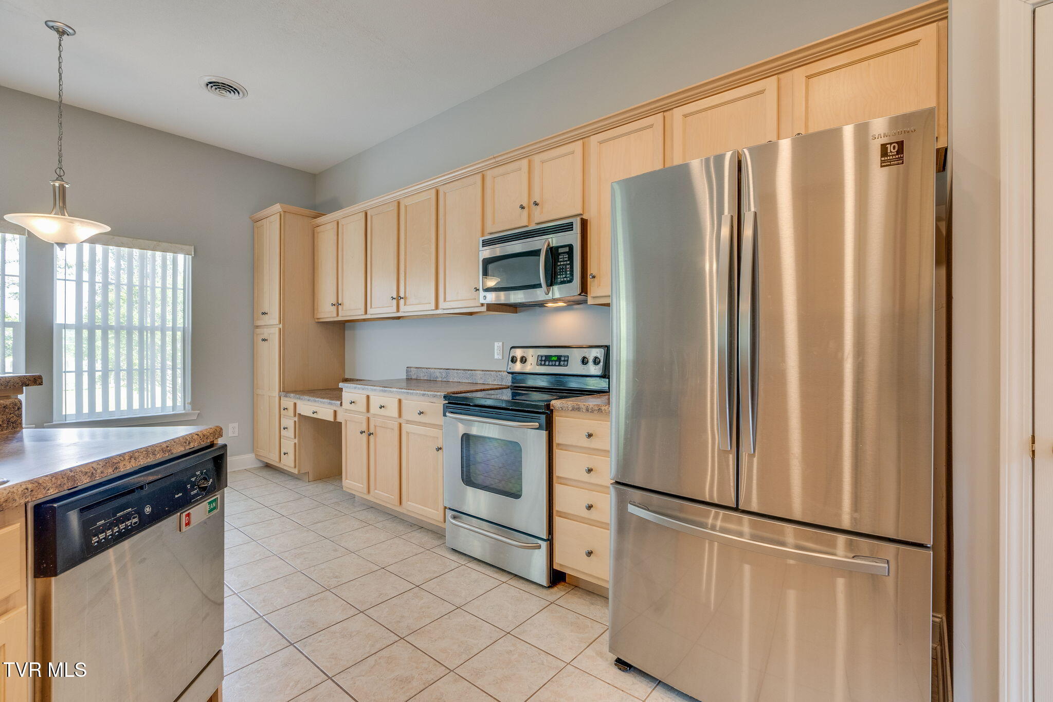 205 Rockingham Meadows Drive Johnson City, TN 37615 - Photo 17 of 42 017