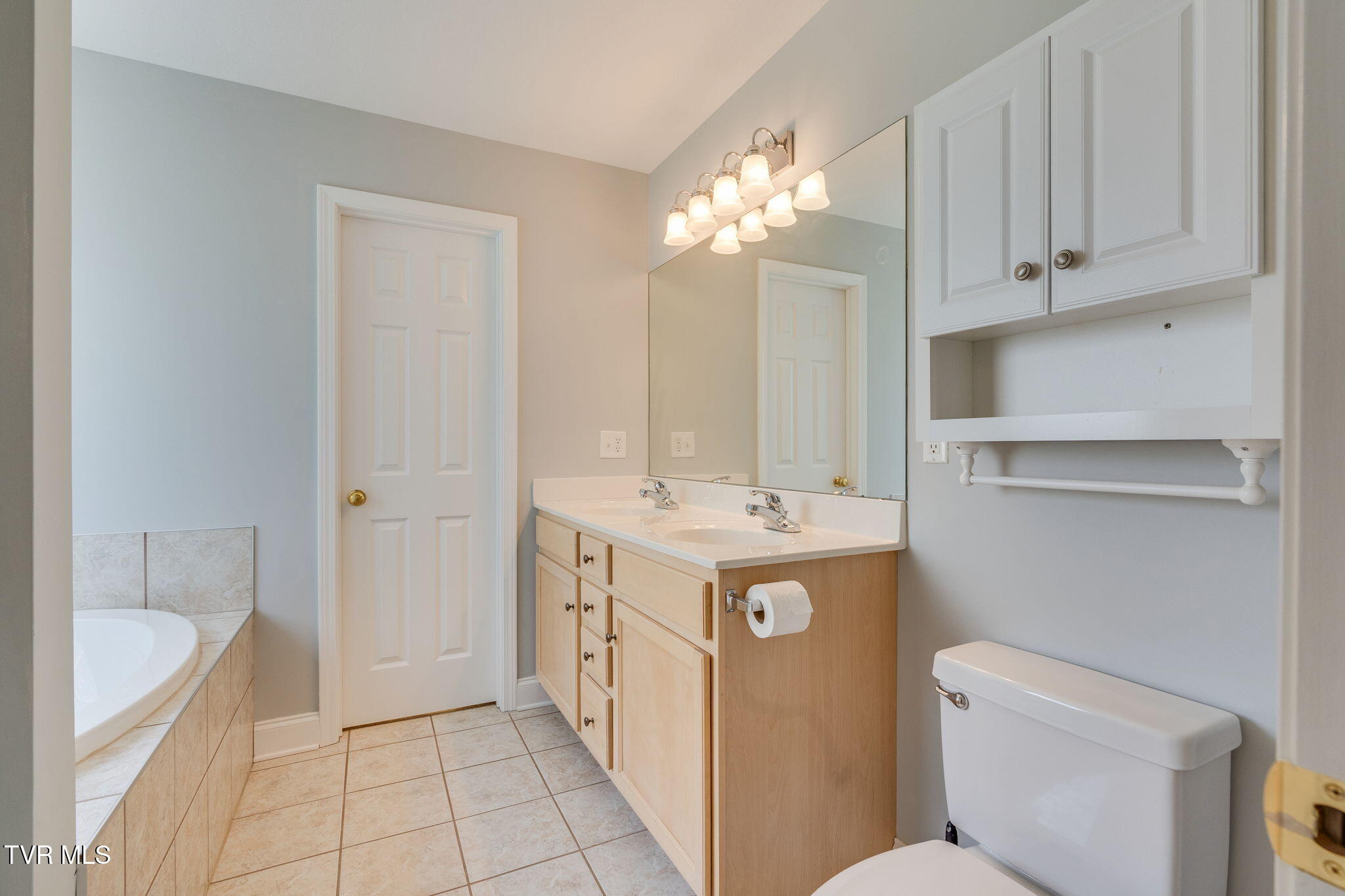 205 Rockingham Meadows Drive Johnson City, TN 37615 - Photo 21 of 42 021
