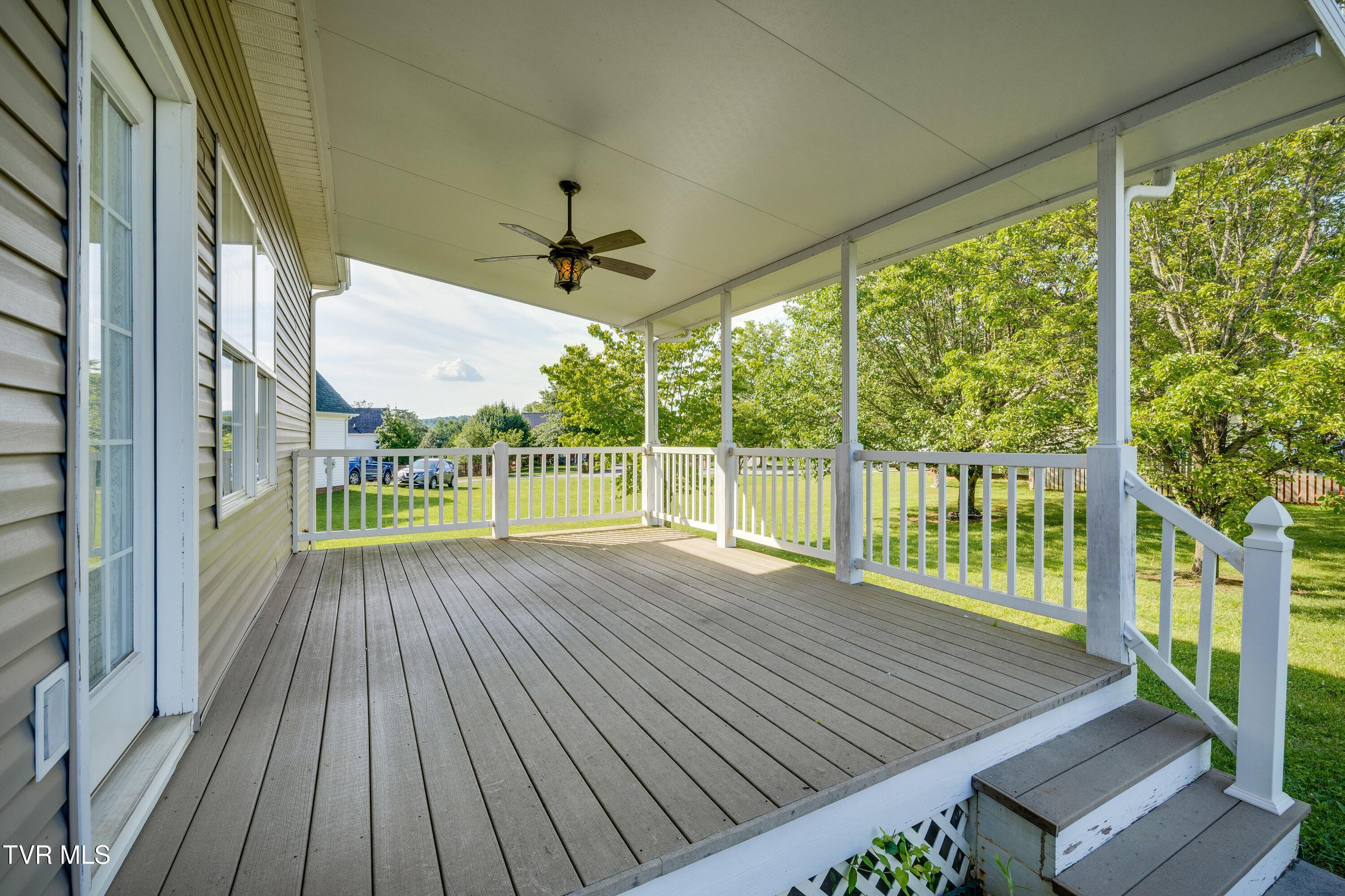 205 Rockingham Meadows Drive Johnson City, TN 37615 - Photo 30 of 42 031