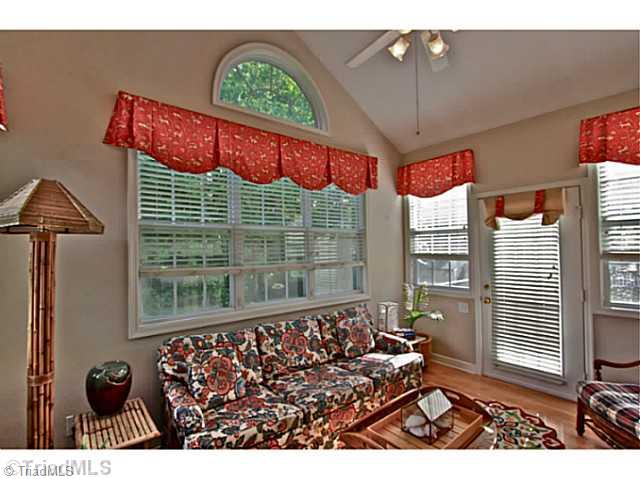 6113 High View Road Greensboro, NC 27410 - Photo 4 of 16 Sunroom.