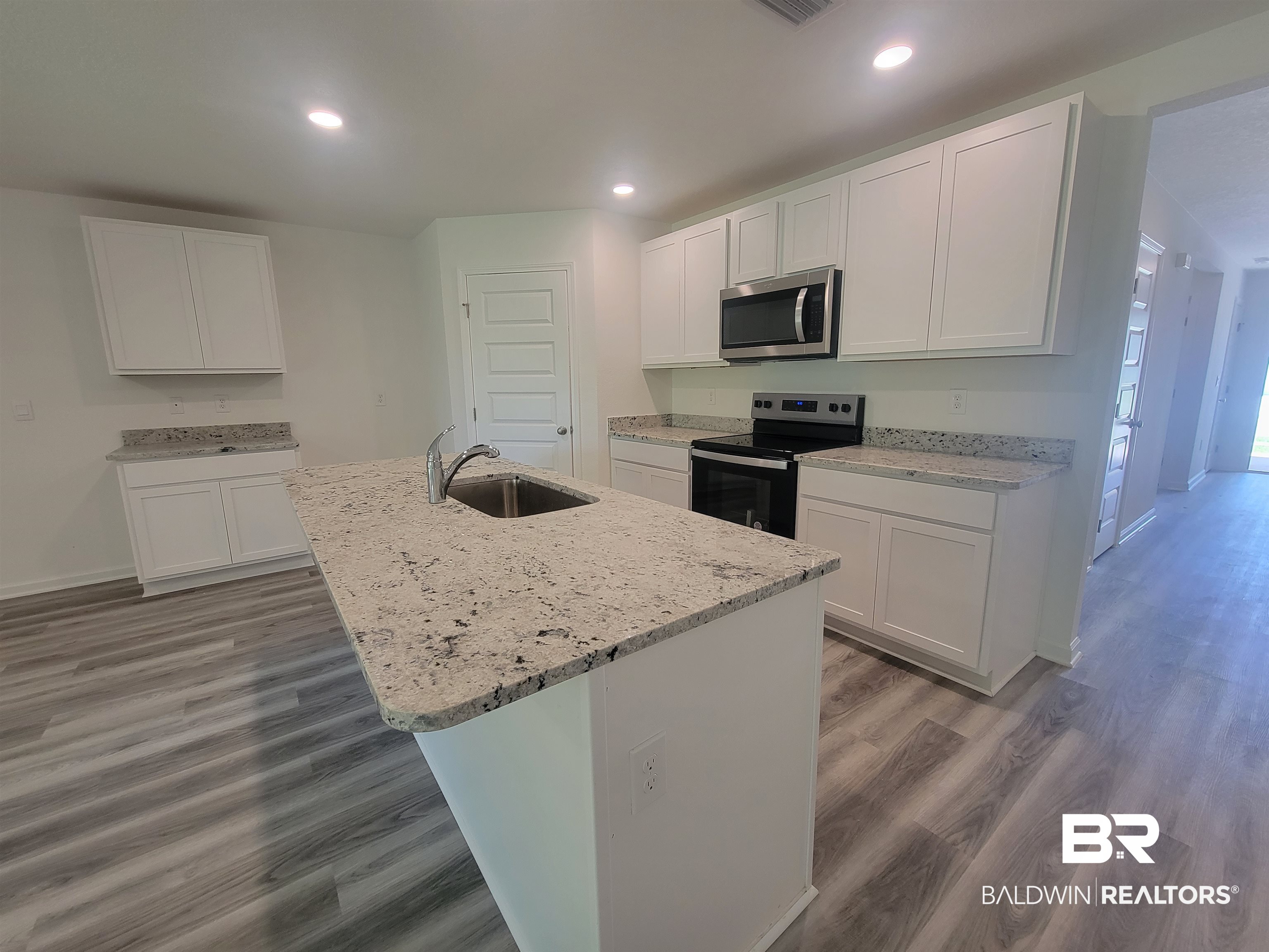15795 Laurelbrooke Loop Fairhope, AL 36532 - Photo 4 of 24