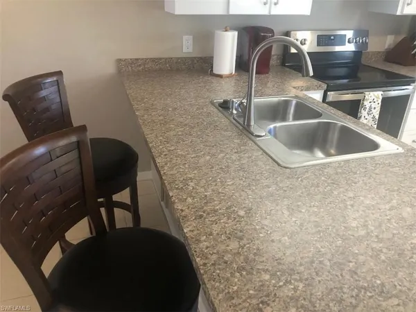 $1,950 | 2644 Kings Lake Boulevard, Unit 6103, Naples, FL 34112