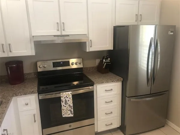 $1,950 | 2644 Kings Lake Boulevard, Unit 6103, Naples, FL 34112