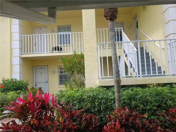 $1,950 | 2644 Kings Lake Boulevard, Unit 6103, Naples, FL 34112