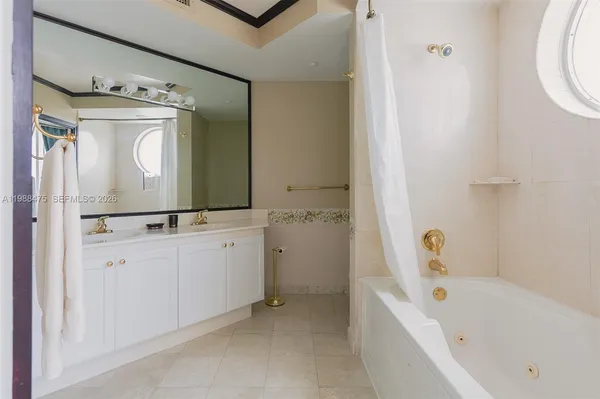 $6,500 | 7330 Ocean Terrace, Unit 20C, Miami Beach, FL 33141