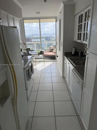 $6,500 | 7330 Ocean Terrace, Unit 20C, Miami Beach, FL 33141