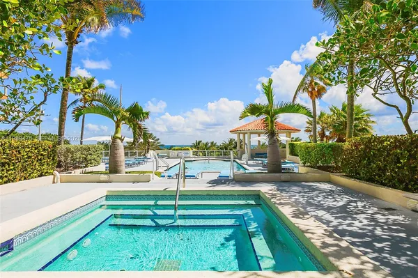 $6,500 | 7330 Ocean Terrace, Unit 20C, Miami Beach, FL 33141