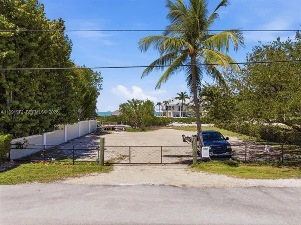 a view of backyard of house