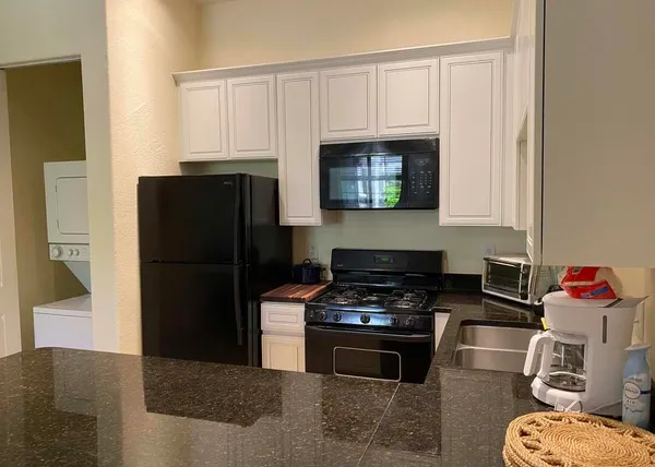 $2,500 | 50690 Santa Rosa Plaza, Unit 1, La Quinta, CA 92253