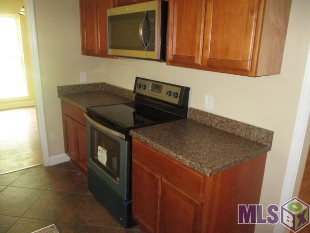 10108 Azrok Avenue Baton Rouge, LA 70809 - Photo 6 of 16
