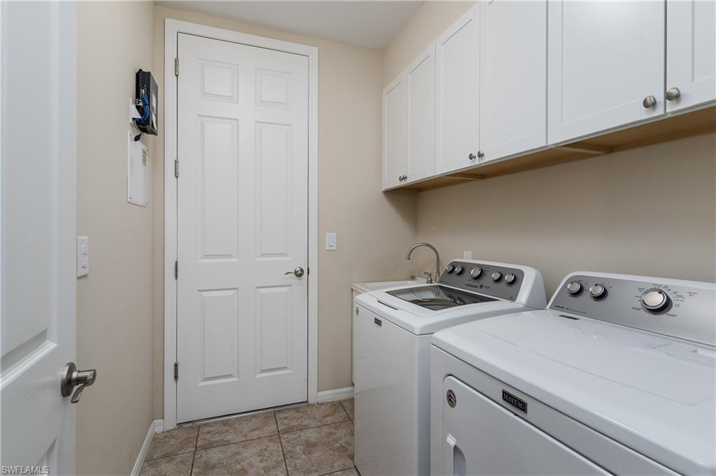 14943 Edgewater Circle Naples, FL 34114 - Photo 15 of 48