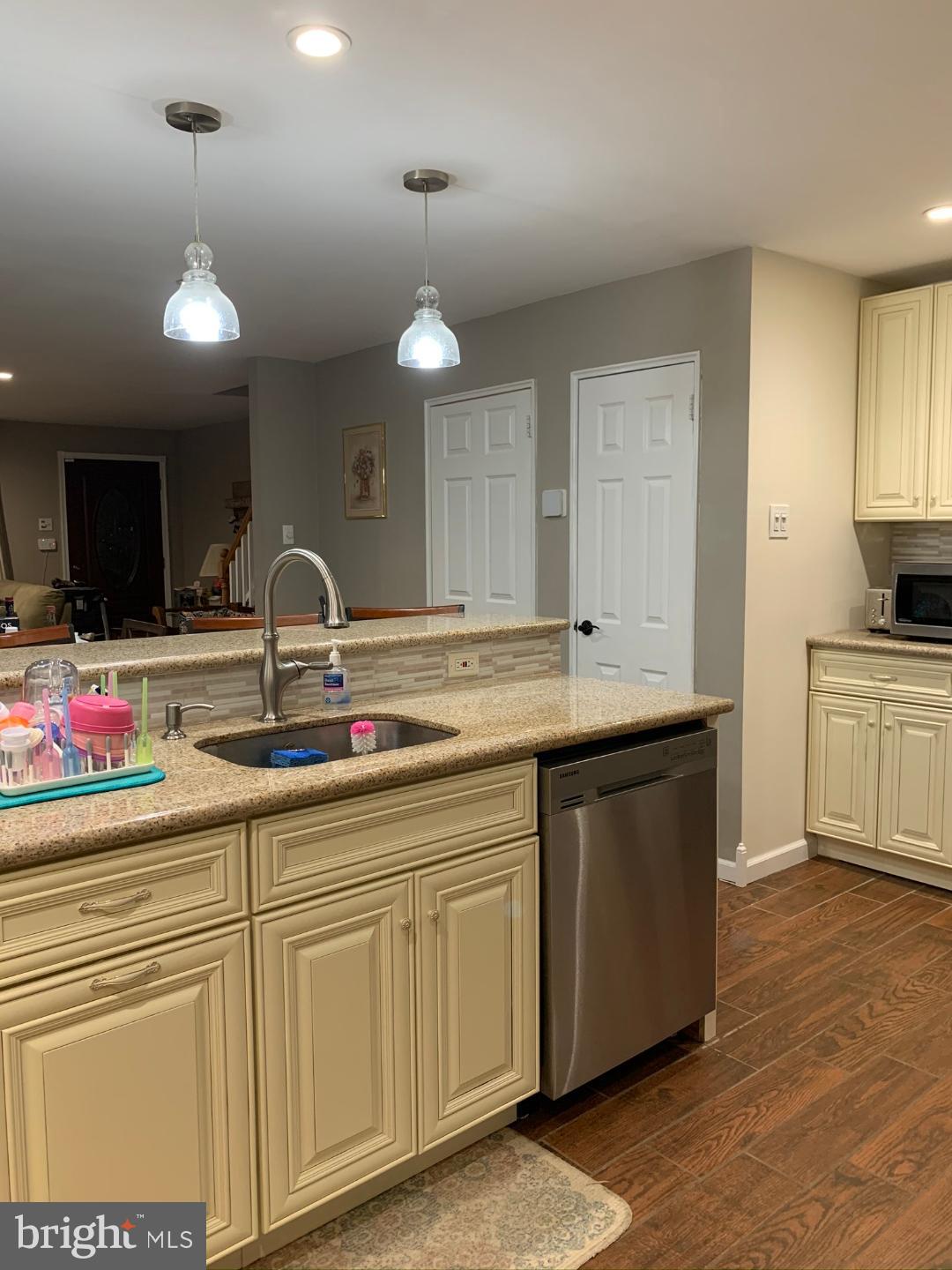 4222 Greenmount Road Philadelphia, PA 19154 - Photo 1 of 12 Gallery Image 1