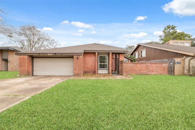 $239,900 | 12730 Palm Desert Lane, Houston, TX 77099