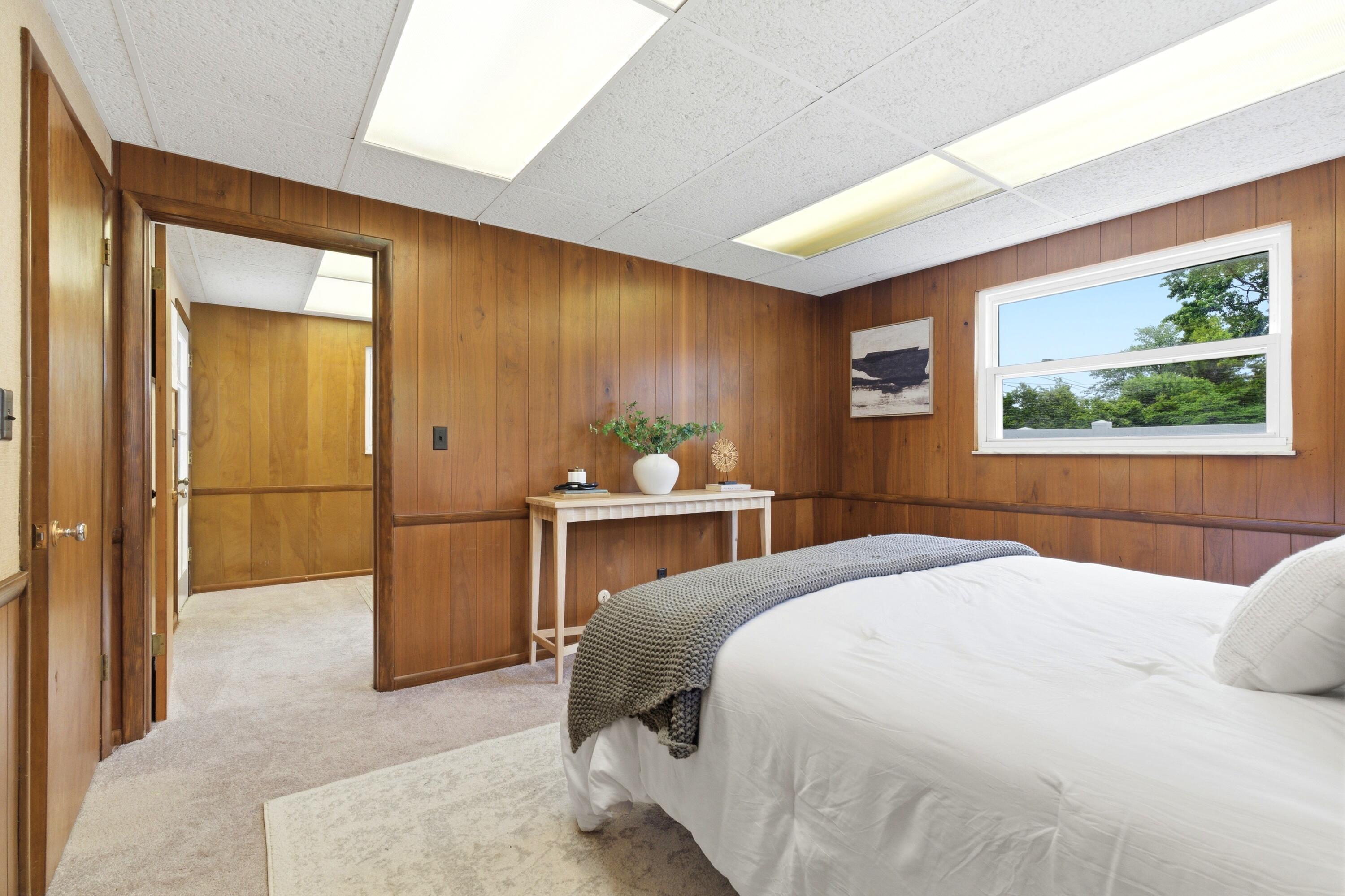 1461 Ridgeview Road Columbus, OH 43221 - Photo 24 of 48 Large Bedroom with attached walk-in closet/office area