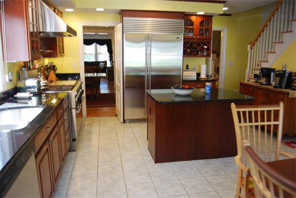 61 Rivercliff Road Lowell, MA 01852 - Photo 11 of 29 Gallery Image 11