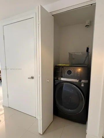 $5,500 | 465 Brickell Avenue, Unit 2705, Miami, FL 33131