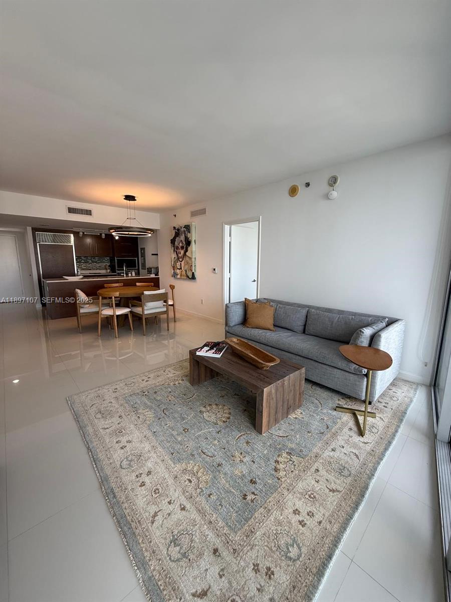 465 Brickell Avenue, Unit 2705 Miami, FL 33131 - Photo 6 of 28