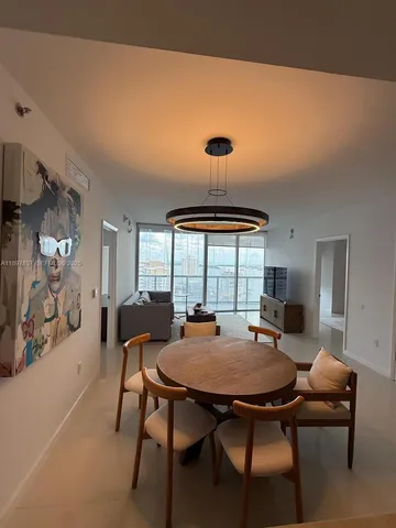 $5,500 | 465 Brickell Avenue, Unit 2705, Miami, FL 33131