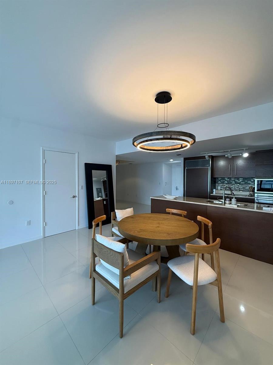 465 Brickell Avenue, Unit 2705 Miami, FL 33131 - Photo 10 of 28