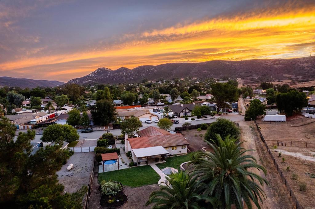 16327 Scarbery Road Ramona, CA 92065 - Photo 39 of 40 a view of a city