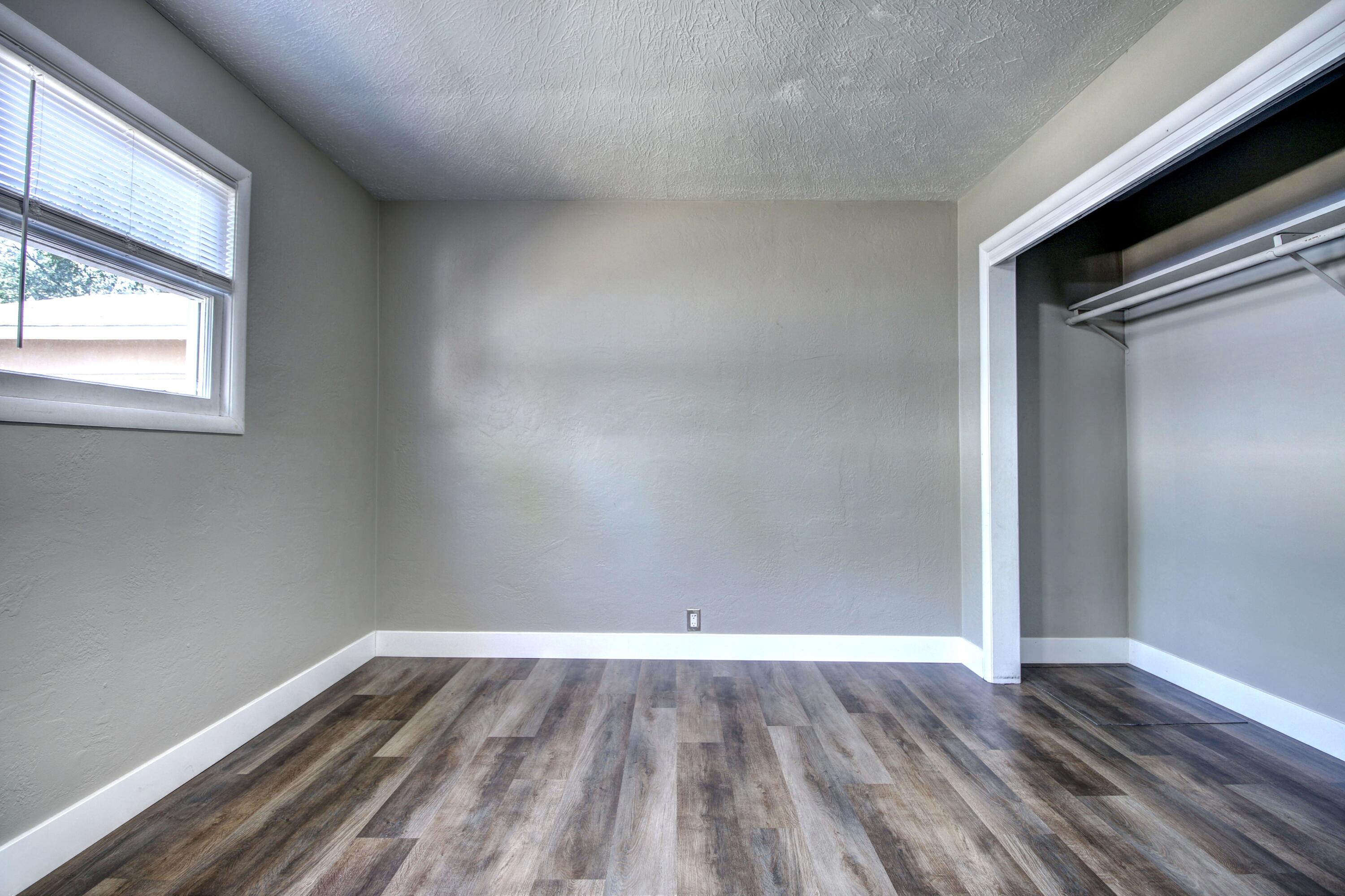 1301 Spring Street Medford, OR 97504 - Photo 21 of 35 IMG_5587_8_9_tonemapped