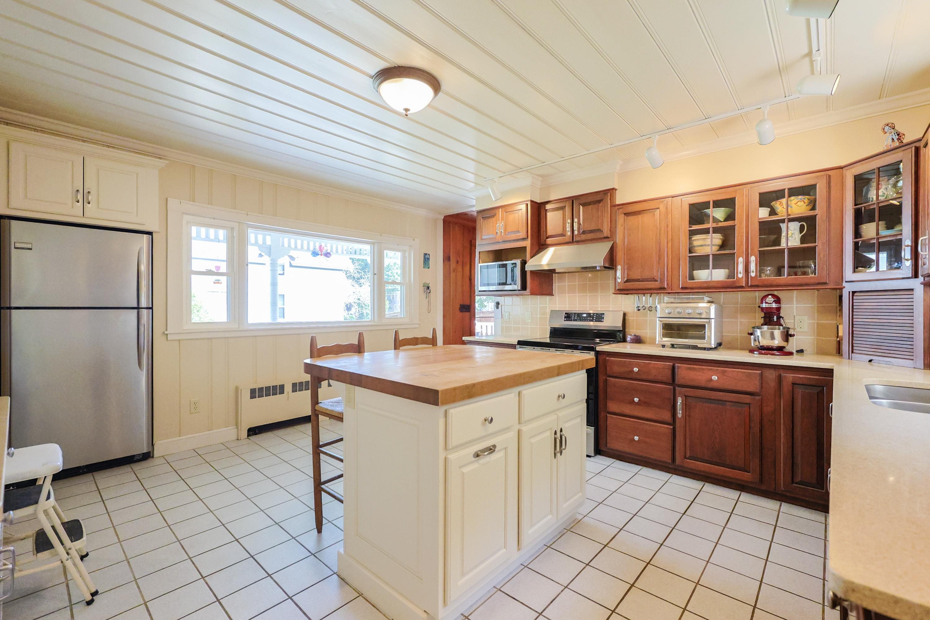 147 Roxbury Street Keene, NH 03431 - Photo 15 of 49