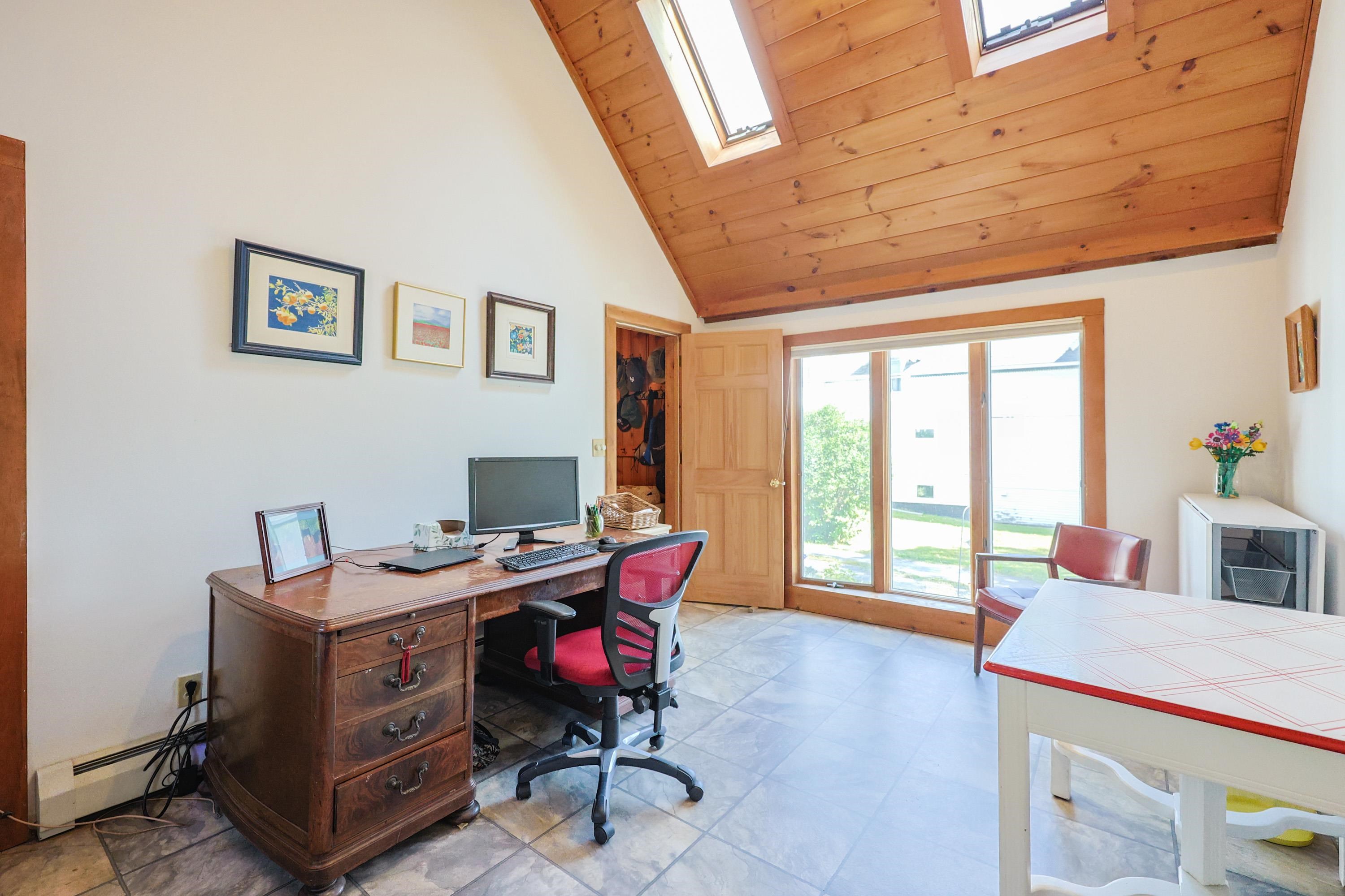 147 Roxbury Street Keene, NH 03431 - Photo 23 of 49