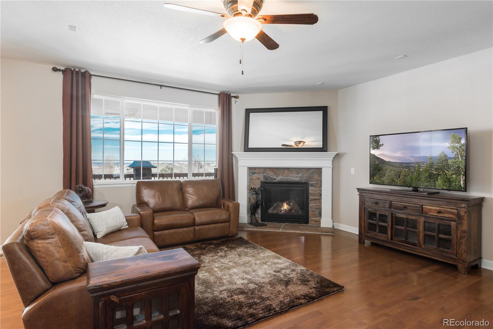 10495 Skyreach Road Highlands Ranch, CO 80126 - Photo 9 of 40 Gallery Image 9