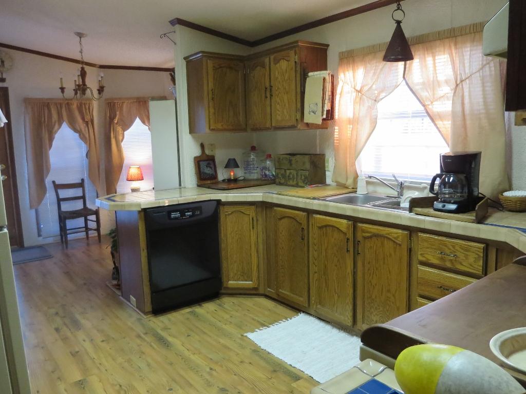 7859 Springwood Road Buchanan, VA 24066 - Photo 12 of 21 Kitchen