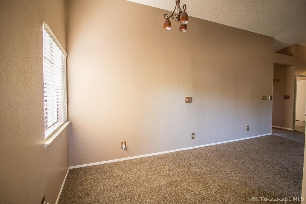 30070 North Lower Valley Road Tehachapi, CA 93561 - Photo 18 of 51 Gallery Image 18