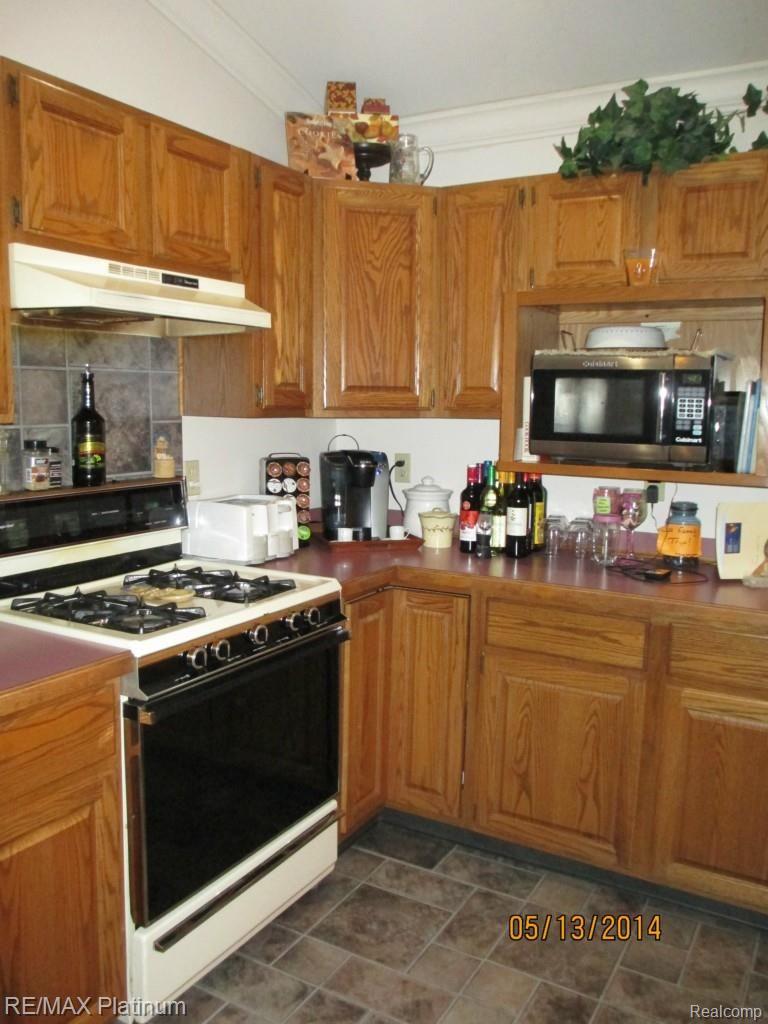 2450 Pollock Road Grand Blanc, MI 48439 - Photo 25 of 27 2450 Pollock 025 - Copy.jpg