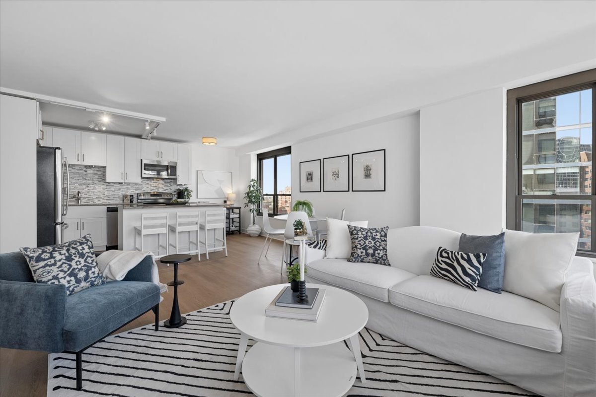 2930 North Sheridan Road, Unit 1507 Chicago, IL 60657 - Photo 6 of 34 Gallery Image 6