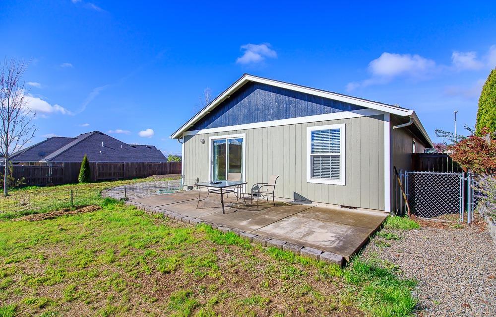 977 Ridgeview Drive Eagle Point, OR 97524 - Photo 21 of 26 Additional Photo