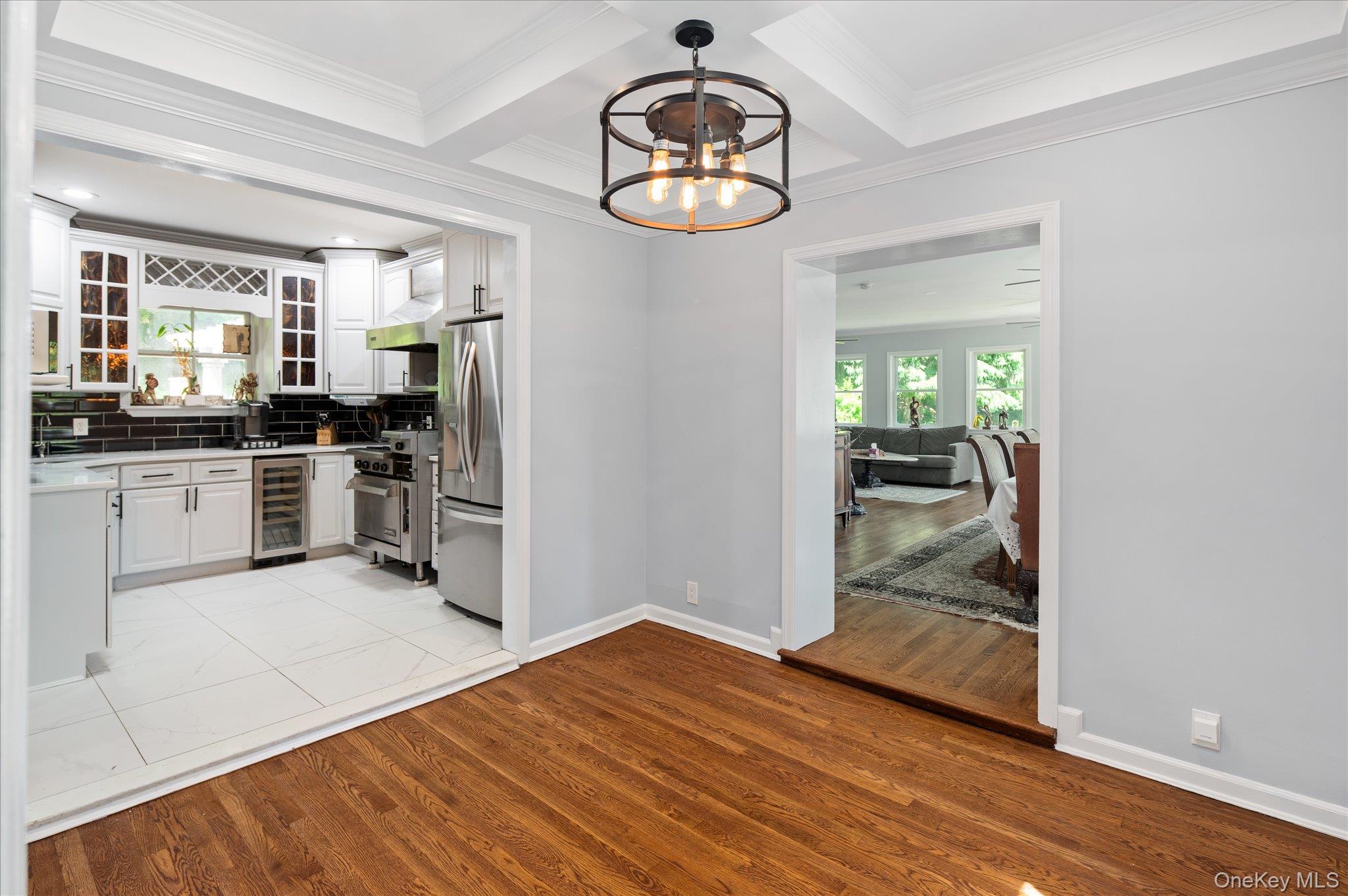 472 Union Valley Road Mahopac, NY 10541 - Photo 4 of 27 Dining Room to Kitchen