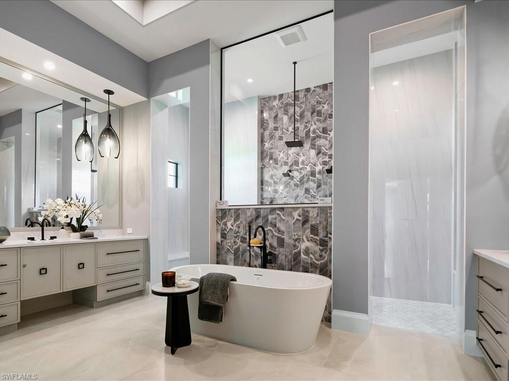 6446 Daniels Road Naples, FL 34109 - Photo 18 of 50